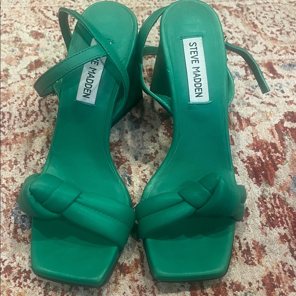 Steve Madden Teal Knot Heels
